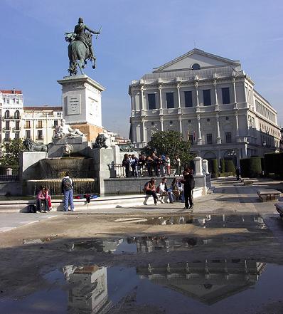 viajes a madrid - teatro real desde plaza de oriente